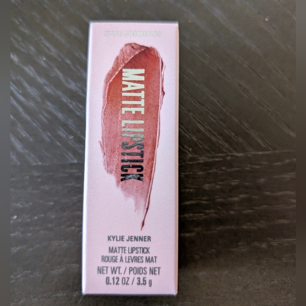Kylie Cosmetics Matte Lipstick - KYLIE 808